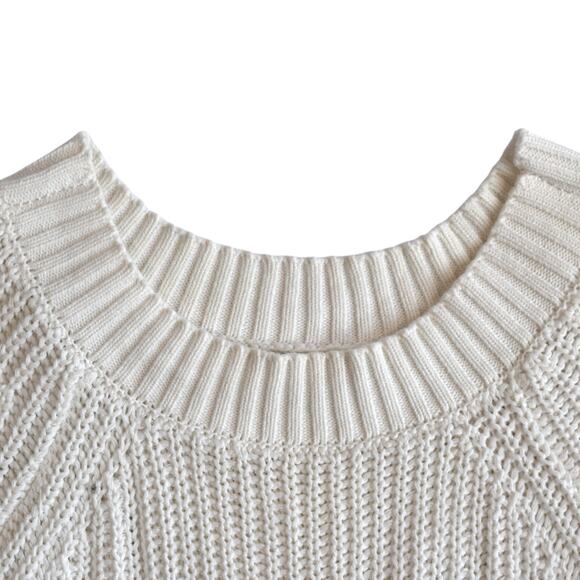 Lulu's White Chunky Knit Ribbed Neckline Comfy Sweater Size Medium - Picture 2 of 6